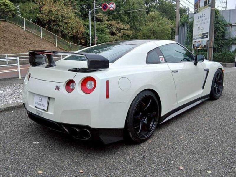 GT-R