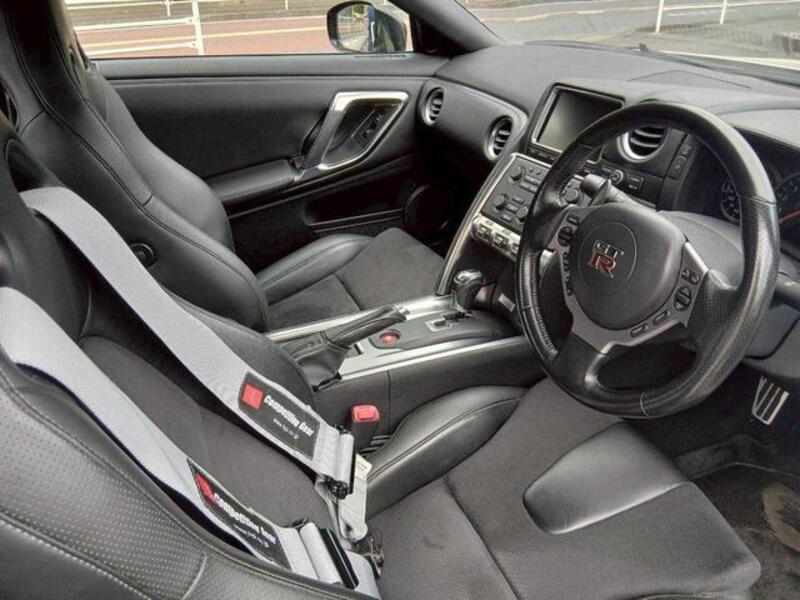 GT-R