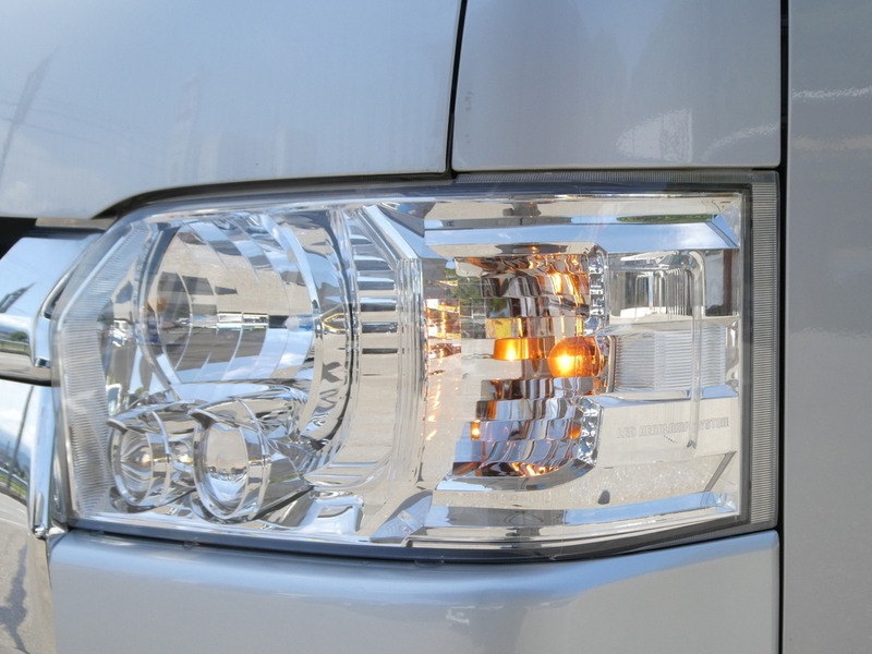 HIACE VAN