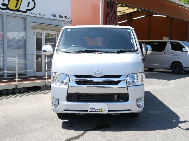 HIACE VAN