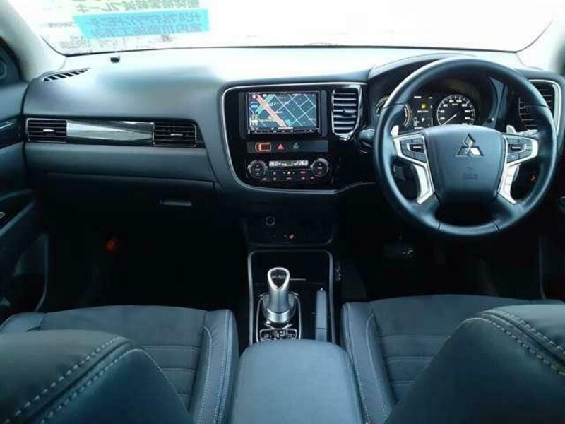 OUTLANDER PHEV