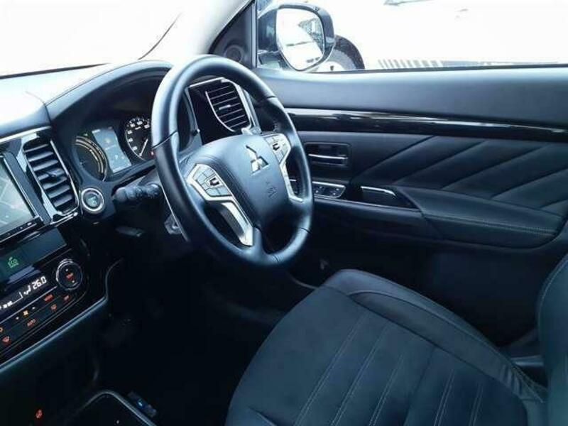OUTLANDER PHEV