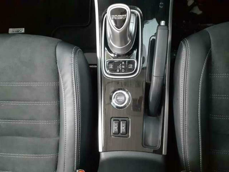 OUTLANDER PHEV