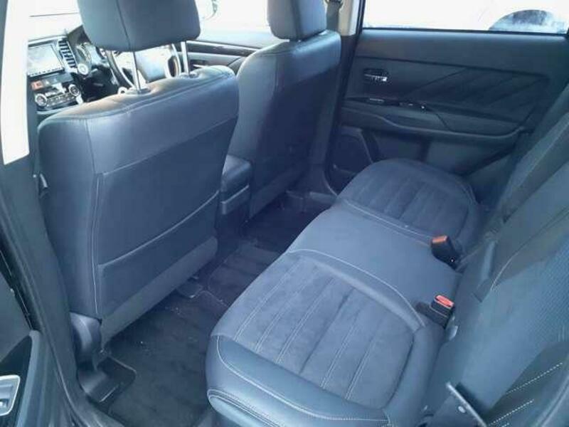 OUTLANDER PHEV