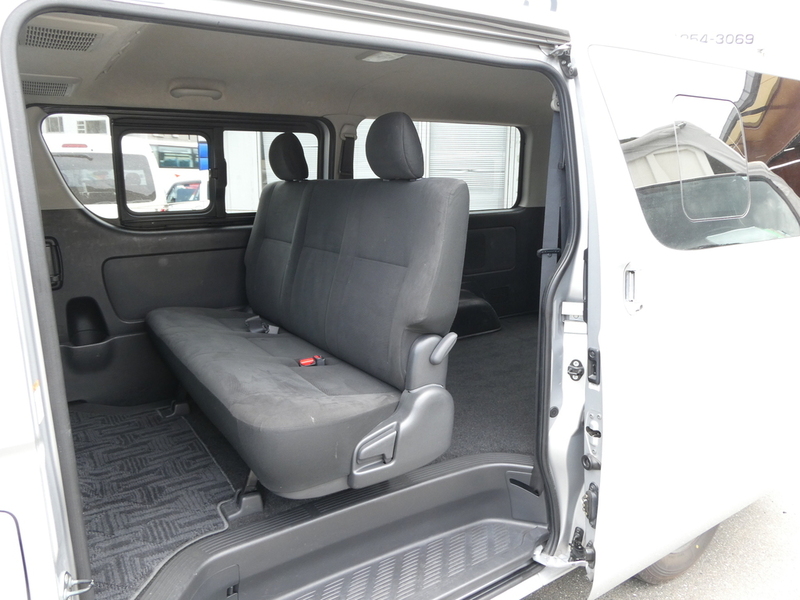 HIACE VAN
