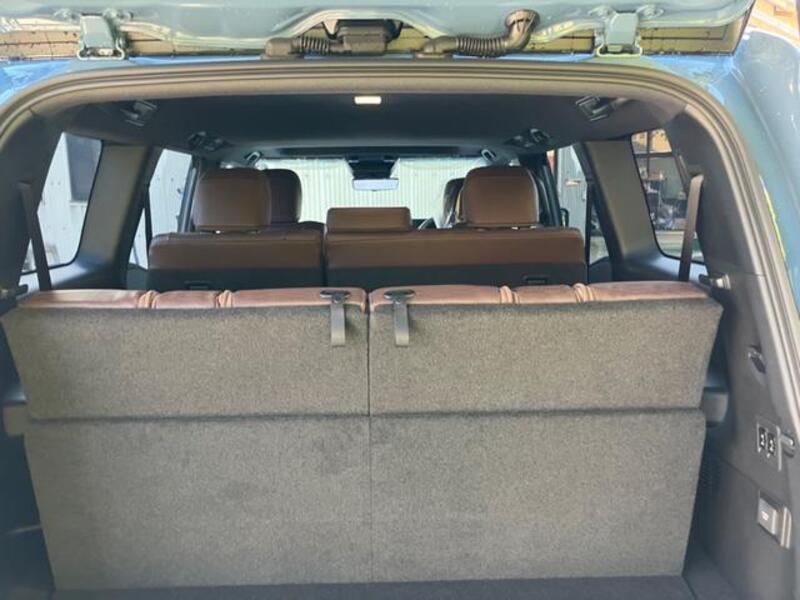 LAND CRUISER 250