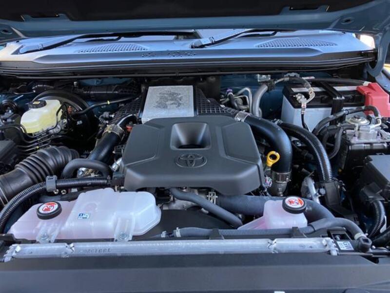LAND CRUISER 250