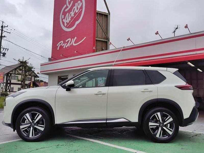 X-TRAIL