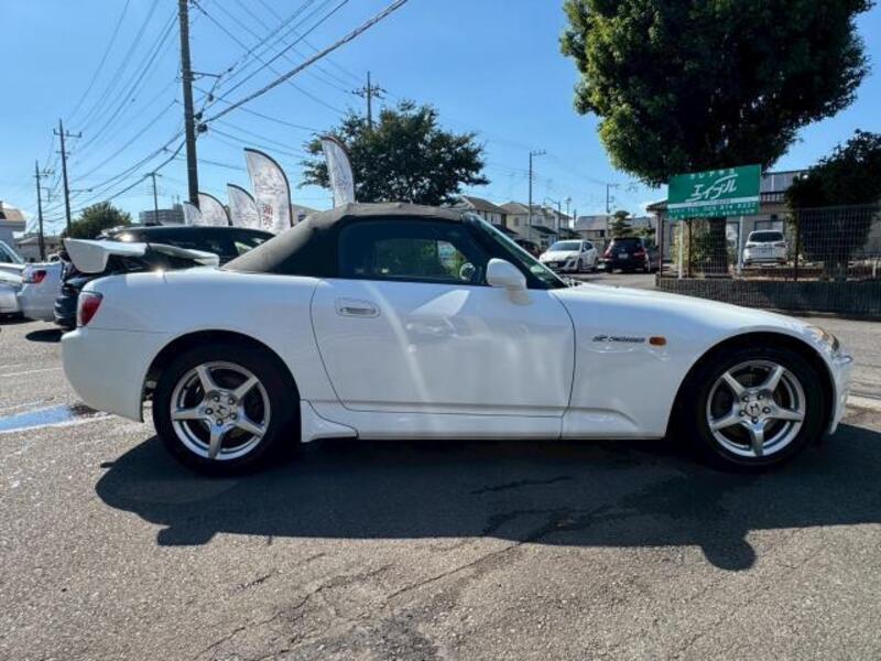 S2000