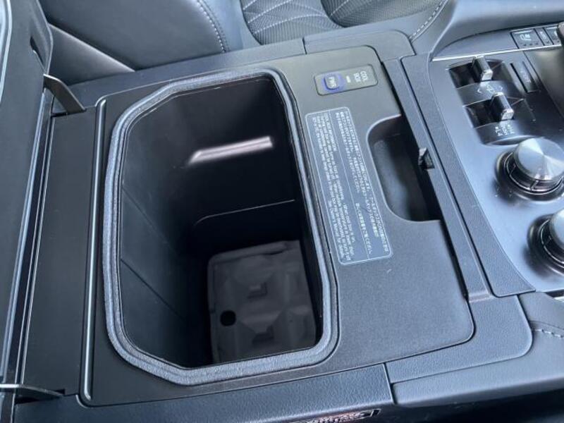 LX