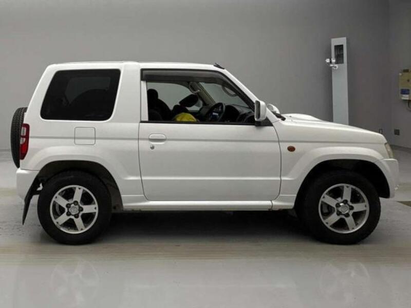 PAJERO MINI