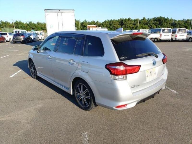 COROLLA FIELDER