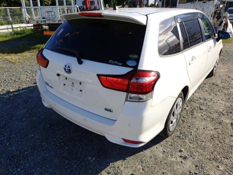 COROLLA FIELDER