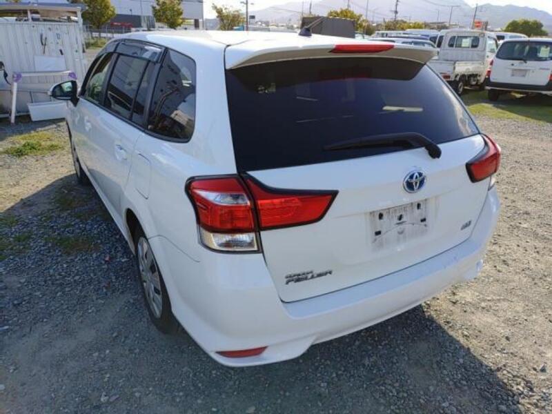 COROLLA FIELDER