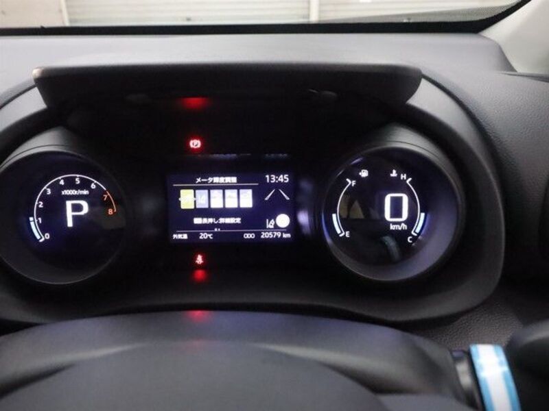 YARIS CROSS