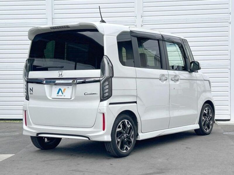 N BOX CUSTOM