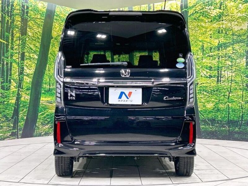N BOX CUSTOM