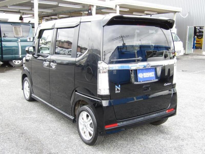 N BOX CUSTOM