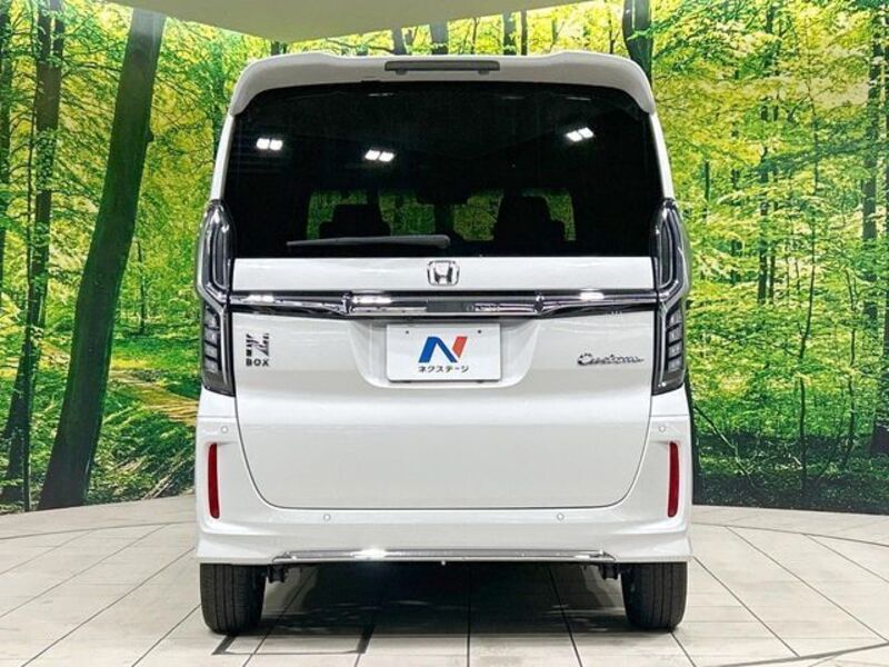 N BOX CUSTOM