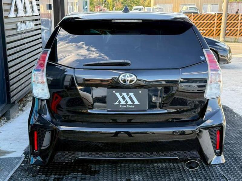 PRIUS ALPHA