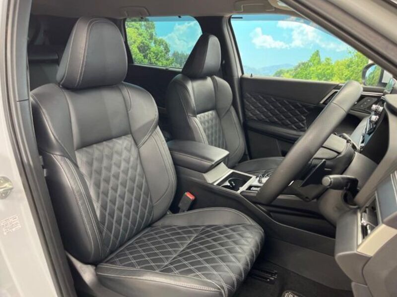OUTLANDER PHEV