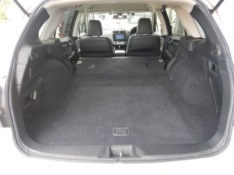 LEGACY OUTBACK