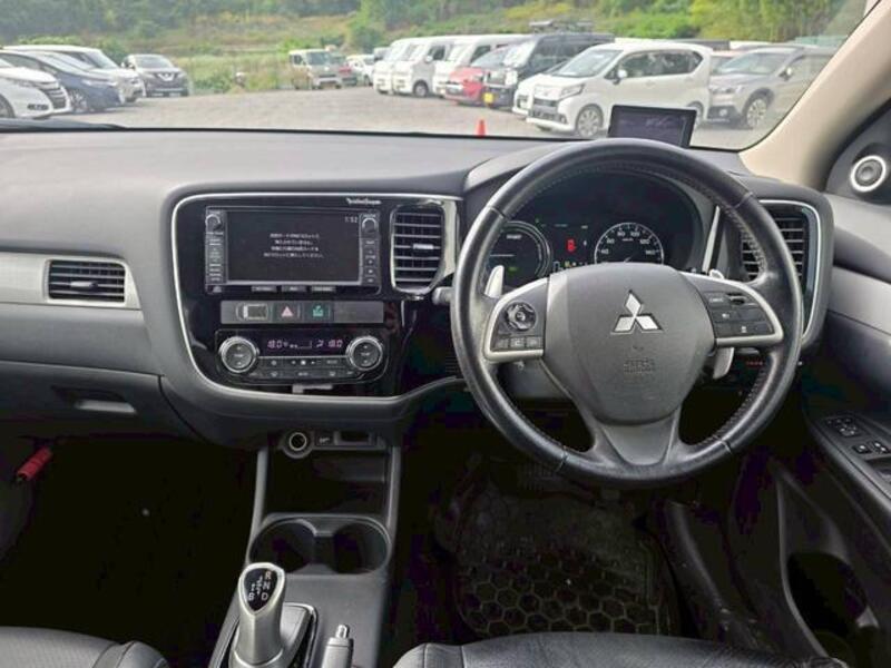 OUTLANDER PHEV