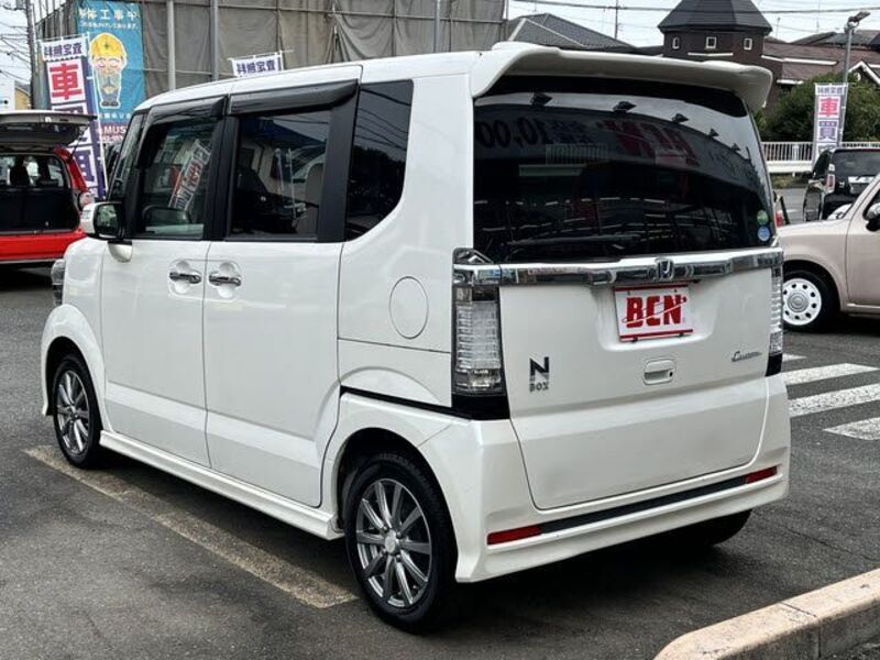 N BOX CUSTOM
