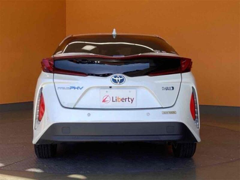 PRIUS PHV