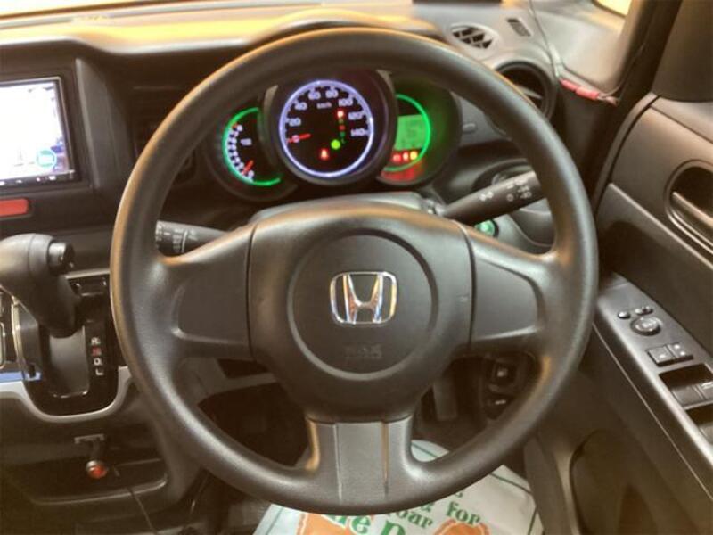 N BOX