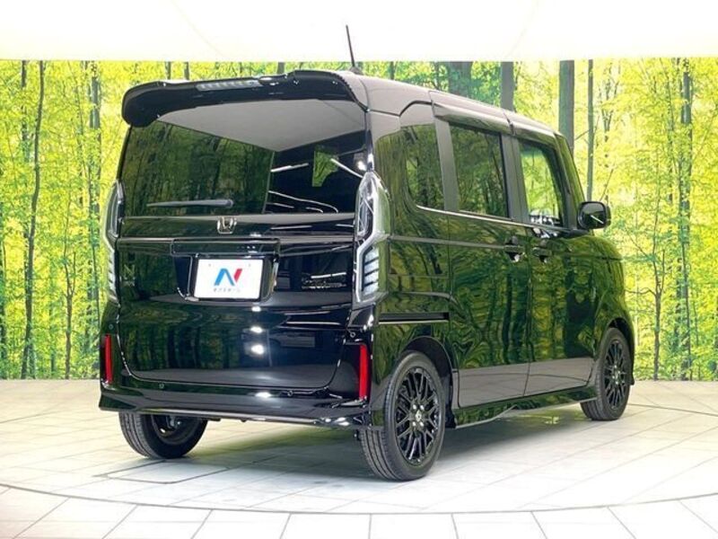 N BOX CUSTOM