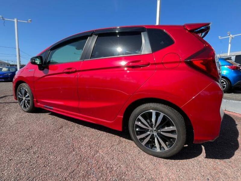 FIT HYBRID