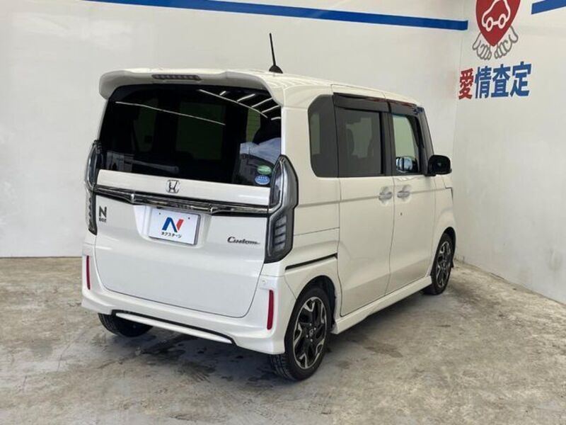 N BOX CUSTOM