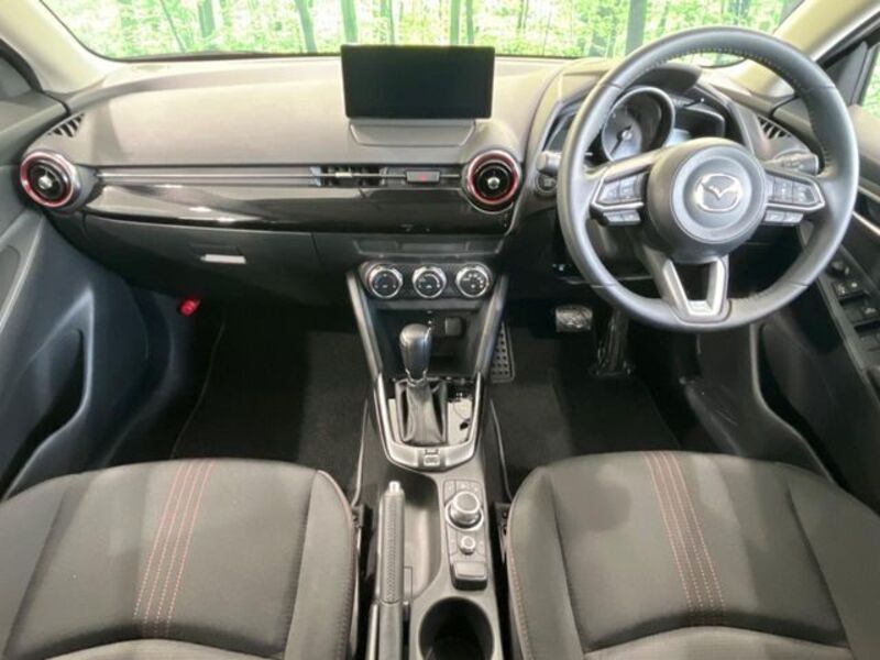 MAZDA2