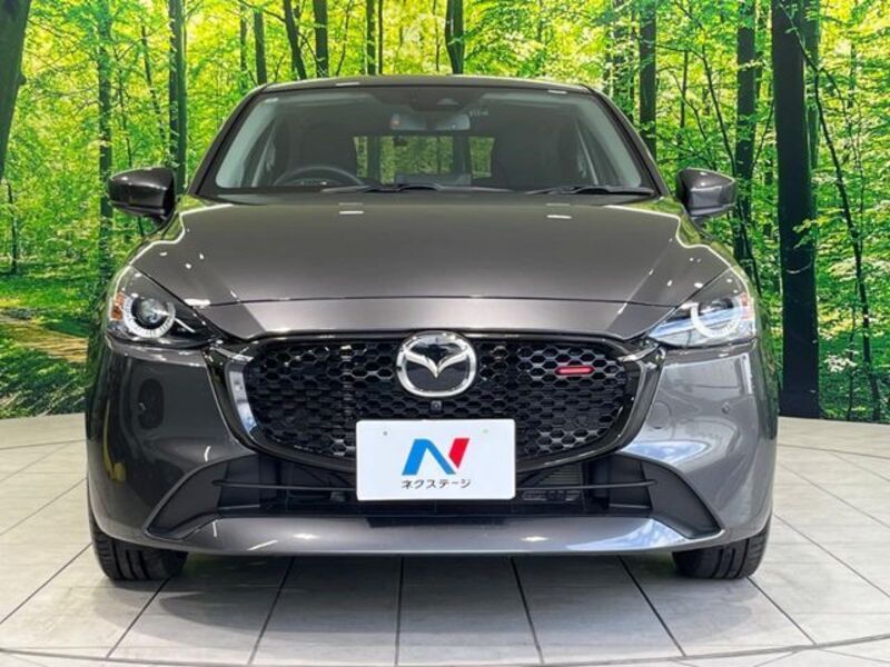 MAZDA2