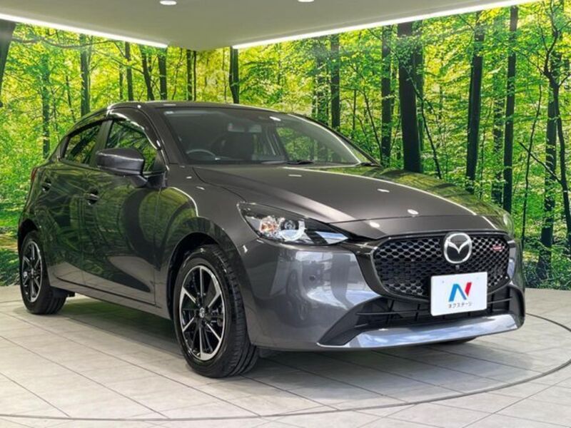 MAZDA2