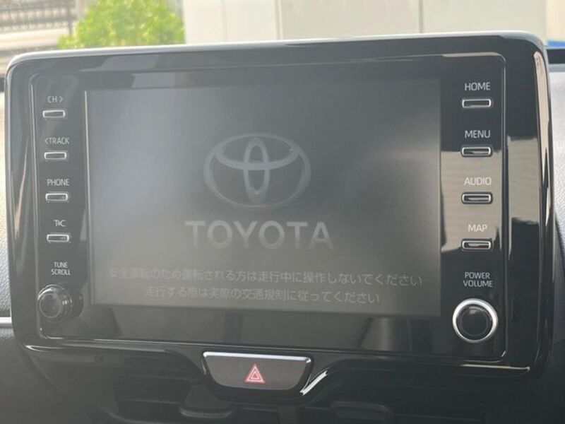 YARIS CROSS