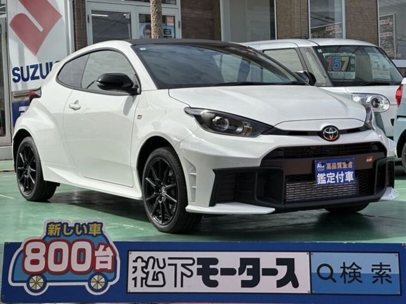 GR YARIS-0