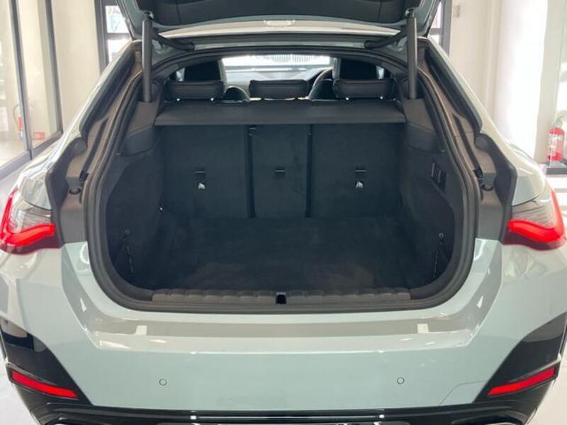 4 SERIES