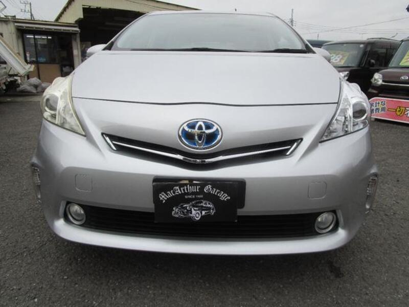 PRIUS ALPHA