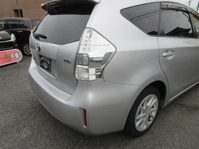PRIUS ALPHA