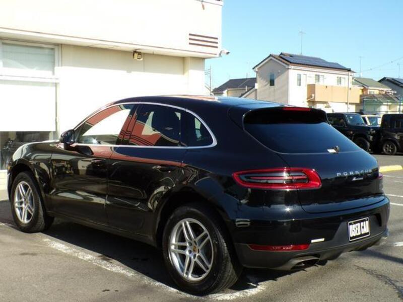 MACAN