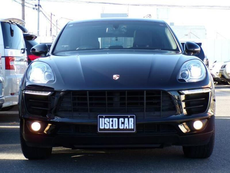 MACAN