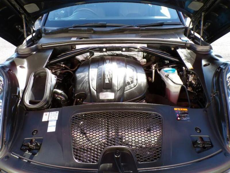MACAN