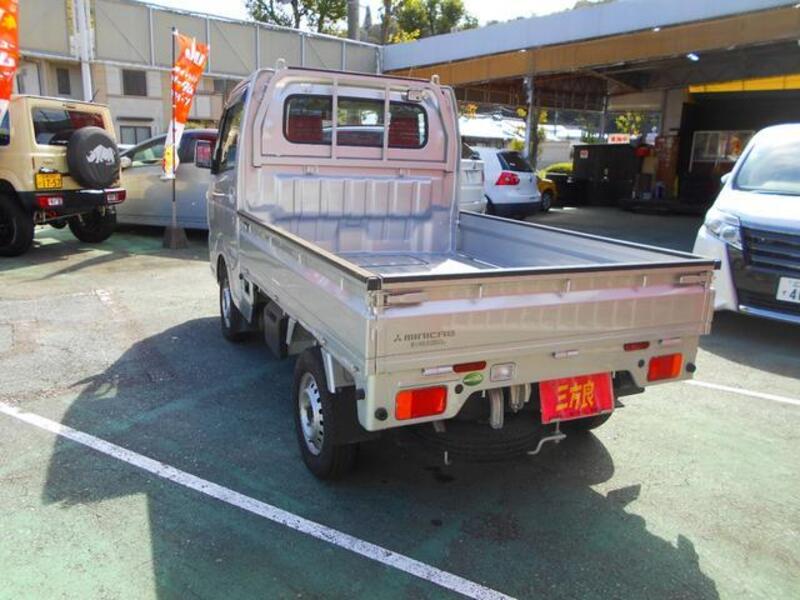MINICAB TRUCK