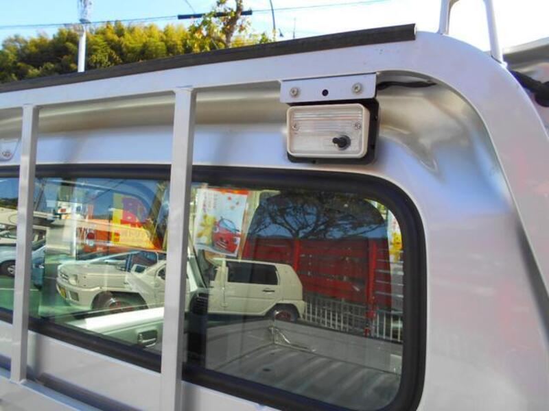 MINICAB TRUCK