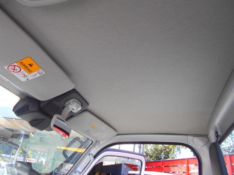 MINICAB TRUCK