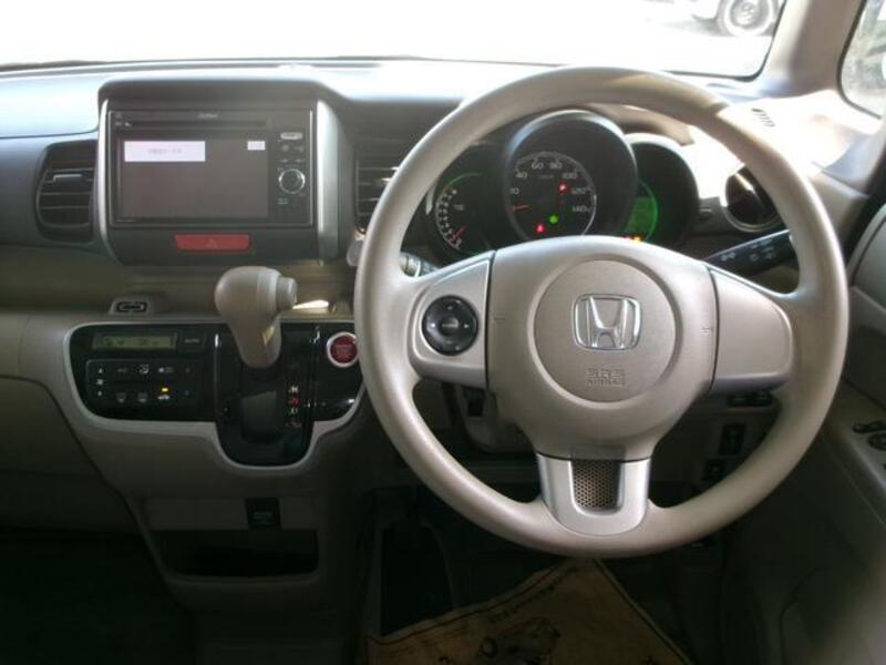 N BOX