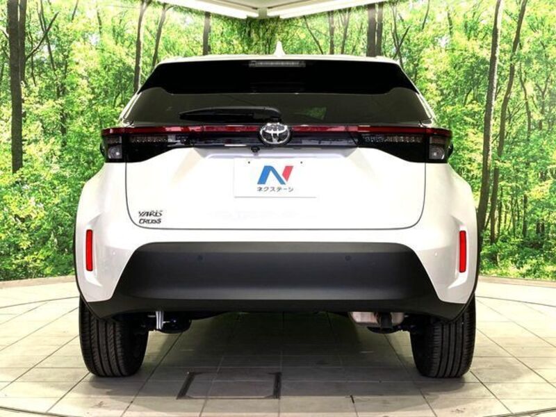 YARIS CROSS