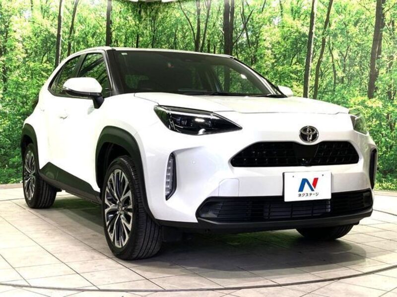 YARIS CROSS